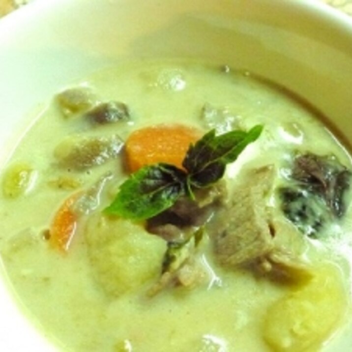 ペーストで簡単本場の味!タイ風グリーンカレー
